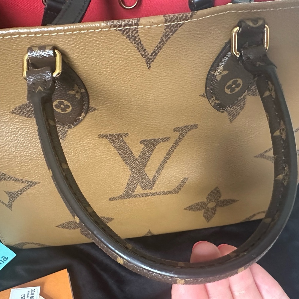 Sold on FB. On-The-Go MM Reverse Monogram - will trade for GM size! - Picture 9 of 16